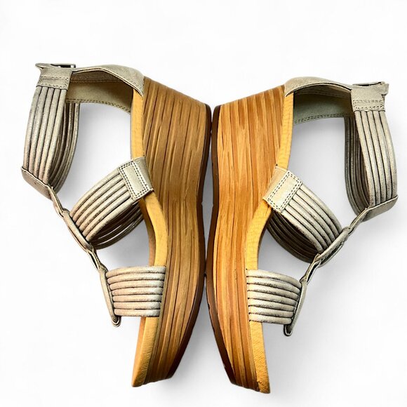 BareTraps Women's Strappy Wedge Sandals Size 10M Gray Metallic - Picture 5 of 10